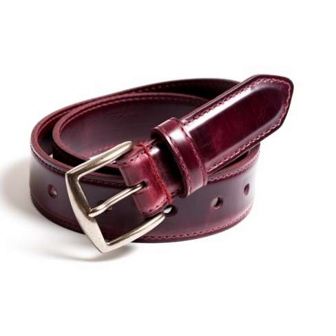 Contracting leather belt to wear with suede shoes