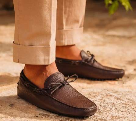 Boat Shoes vs Drivers Shoes: Design and Aesthetics
