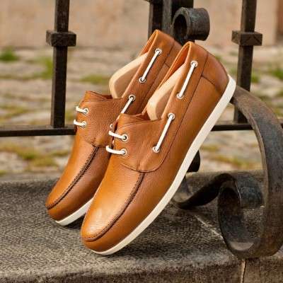 Boat Shoes vs Loafers: Popularity in Different Regions