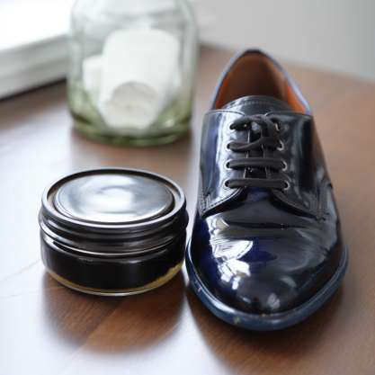 Petroleum Jelly Potion To Remove Scuff Marks from Patent Leather Shoes