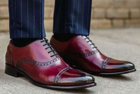 When To Choose Burgundy Shoes